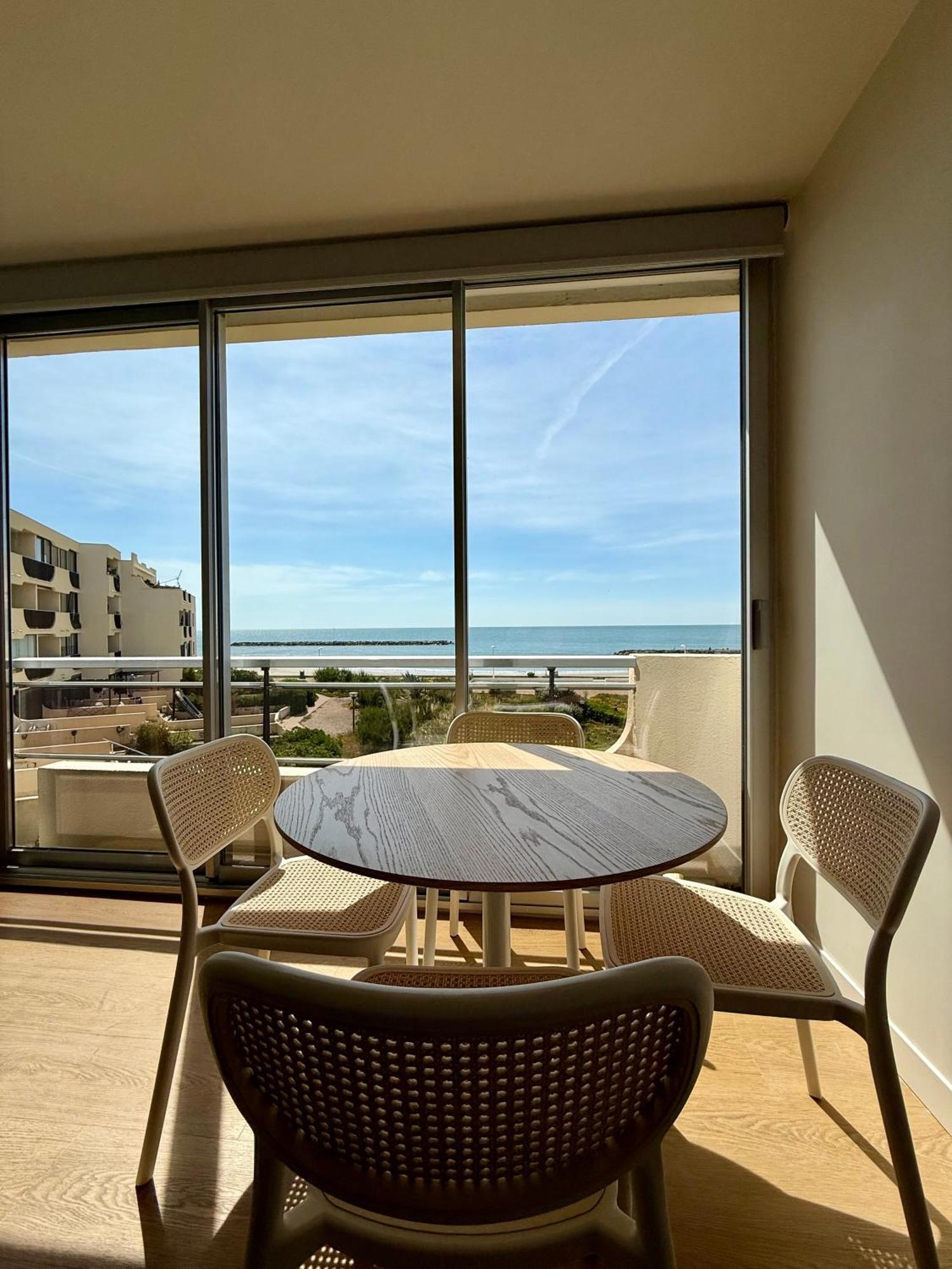 Appt Renove Palavas - 4 Personnes - Vue Mer - Parking - Rive Droite Exterior photo